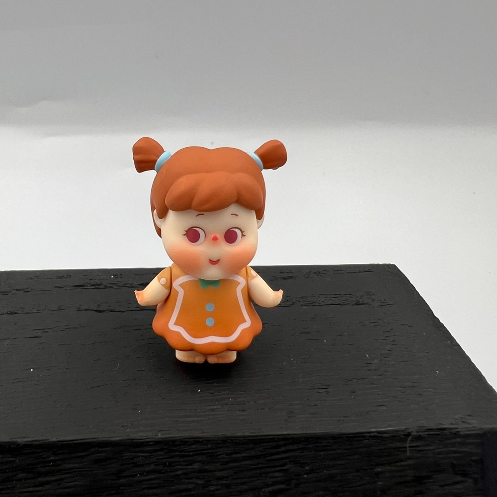ALALA First Gen Mini Bean Gingerbread Pigtails Dress Vinyl Designer Art Figure